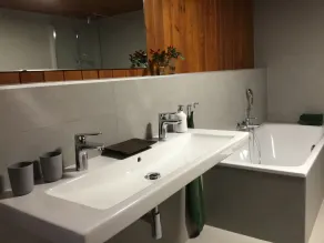 Roligt, stilfuldt Valais hus med spektakulær udsigt - Image 4