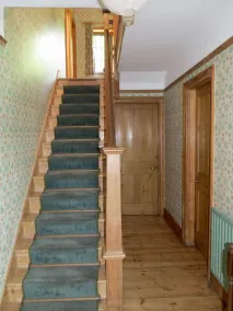 Lovely 7 bedroomed Arts and Crafts New Forest Cottage in Lymington by the coast - Image 2