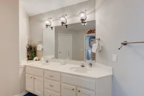 Off the Hook-Pet friendly & fully fenced grass area! Pool & Golf Cart Accessible - Image 5