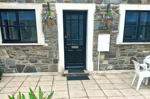3 Bed Cottage Sleeps 6 - Dog Friendly - Patio - Image 4