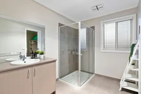 Tranquil Position with Bay View - Image 2