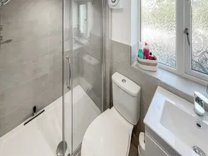 3 chambres à coucher à Keswick - Image 3