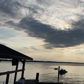 Little house on the river!! Beautiful river view!! - Image 4