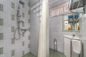 Feriehus med udendørs pool og stor have - Image 2