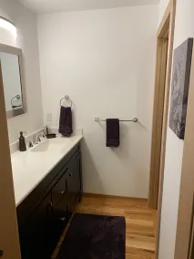 Premier Downstairs Flat in Perfect Down Town Location - Image 5