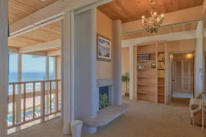 Oceanfront Home & Guesthouse - Panoramic Views - Image 2
