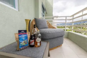 \"The Oasis\" PH 1 BR with AC, WiFi, complimentary Netflix & 24/7 security. - Image 5