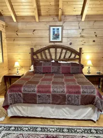 Romantic Laurel Wood Home with Private Hot Tub - Image 5