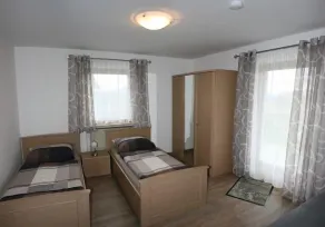 Geräumige und ebenerdige Ferienwohnung (70qm) mit Pool und Terrasse - Image 4