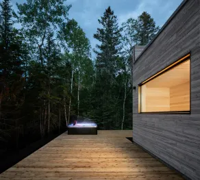 Luxurious Chalet with Pool, Sauna, Spa & Amazing View - Image 3