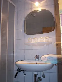 Ferienwohnung 60QM für 4 Pers., 2 Schlafzimmer, 1 Wohnküche, Balkon, Dusche/WC - Image 4