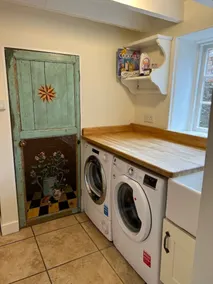 4 bedroom house in beautiful Coggeshall - Image 2