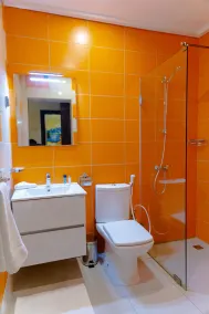 Silver Moon Hotel - Image 5