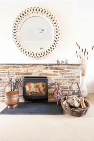 Driftwood - Three Bedroom Cottage, Sleeps 6 - Image 3