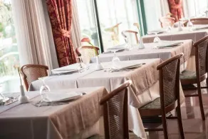 Hotel Zeus - Image 2