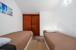 Two storey apartment for four guests near the sea - More - Image 5