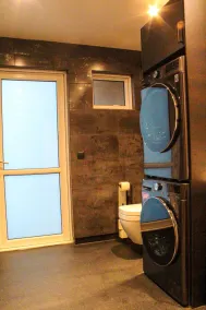 Fensalir · hot tub, sauna, EV – 3BR + guesthouse near Golden Circle, sleeps 8 - Image 4