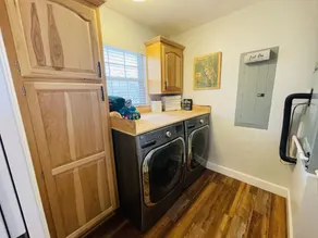 15 ACRE RIVER FRONT CABIN HOUSE ON THE SUWANNEE, WITH SPRING WALKING DISTANCE  - Image 4