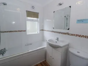SEACROFT, pet friendly, character holiday cottage in Kilgetty - Image 3
