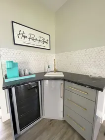 Modern Water Front Cottage Close To Cavendish Beach! - Image 3