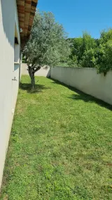 Spacious VILLA 286 m2 overlooking the Sainte Victoire, garden, swimming pool. - Image 2