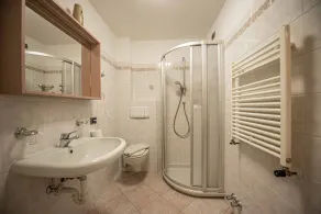 Simple, yet traditional. The two-room apartment at Residence Livigno will leave - Image 2