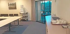 Shadzz Motel - Image 4