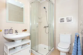Apartamento 'Vista Faváritx' con piscina compartida, Wi-Fi y aire acondicionado - Image 3