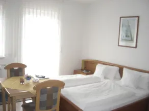 First floor apartment with balcony 75sqm - Image 3