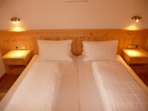 Kalksten komfort dubbelrum med frukost - Image 4