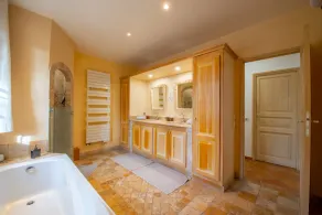 Villa in Grimaud overlooking the castle, heated pool. - Image 4