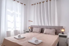 Holiday Home 'Naxos Family House In Vivlos' with Sea View, Wi-Fi and Air Conditioning - Image 5