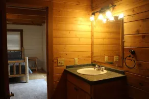 Rustic Log Cabin Escape: Minutes from Wedding Venues & KC Metro! - Image 3