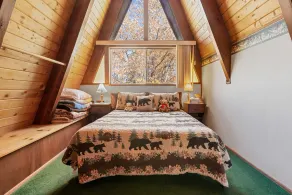 A Ski View - A-Frame cabin walking distance to Bear Mountain - Image 5
