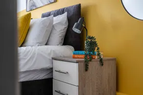 Stylish 2BR Apartment near MCR Airport - Image 5