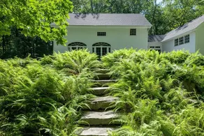 1832 Carriage House, meticulously remodeled,  in the center of Blue Hill - Image 5