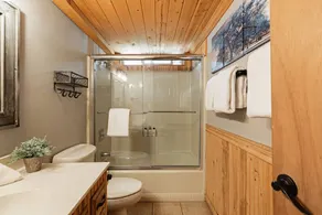 The 99 Pines - Walk to Snow Summit + Hot Tub - Image 3
