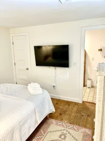 Location & Charm! Just Steps to Downtown & Beach! - Image 5