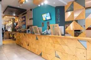 Mojo Hotel & Market - Image 5
