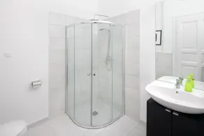 Grandiose 3BR § 3BathR apt, middle of downtown. Back and better than ever! - Image 3