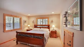 19 Deer Lane-Sunriver, Oregon: Hot Tub, BBQ, WiFi, SHARC Aquatics, Tubing Hill, Mt. Bachelor, Golf, Deschutes River, Tennis, Cykelstier - Image 5
