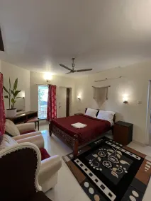 Le-Hayat, Heaven in the Hills. - Image 3