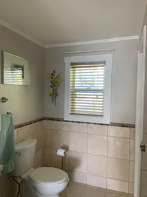 Waterfront Cottage - Image 3