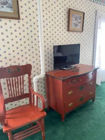 AH #34 · AH #34 Queen Suite w/Jacuzzi/SS/Fridge/Micro - Image 2