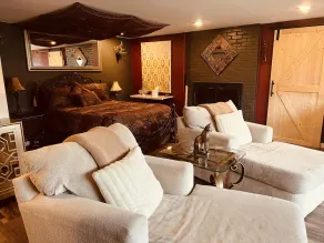 Private Oasis on the Beautiful Willamette River - Image 5