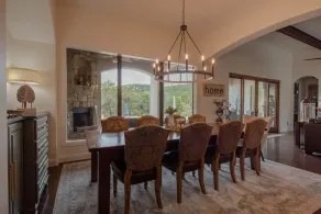 Wunderschönes Luxus 3600 Quadratfuß Haus auf 11 Morgen. Minuten vom Lake Travis. - Image 5