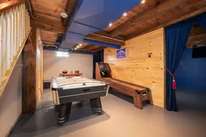 RIVER! Hot tub, Movie theater, Sauna, Massage chair - Image 4