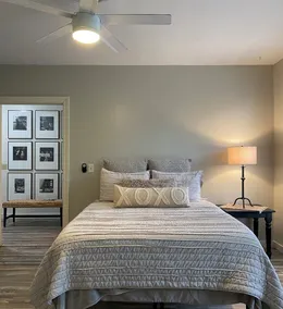 2 BR Loft - Walk to Cafes-Breweries- Arts & Entertainment District - Image 5
