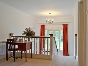 Alojamiento de 7 habitaciones en Wootton Bridge, near Ryde - Image 3