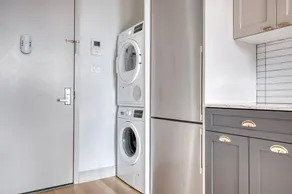 Classic East Village 2BR w/ W/D, Gym & Elevator, nr cafes, by Blueground - Image 2